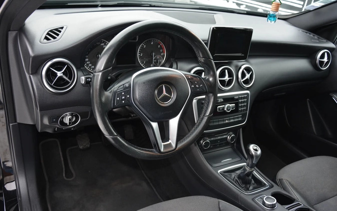 Mercedes-Benz Klasa A cena 46200 przebieg: 250000, rok produkcji 2014 z Wałcz małe 191